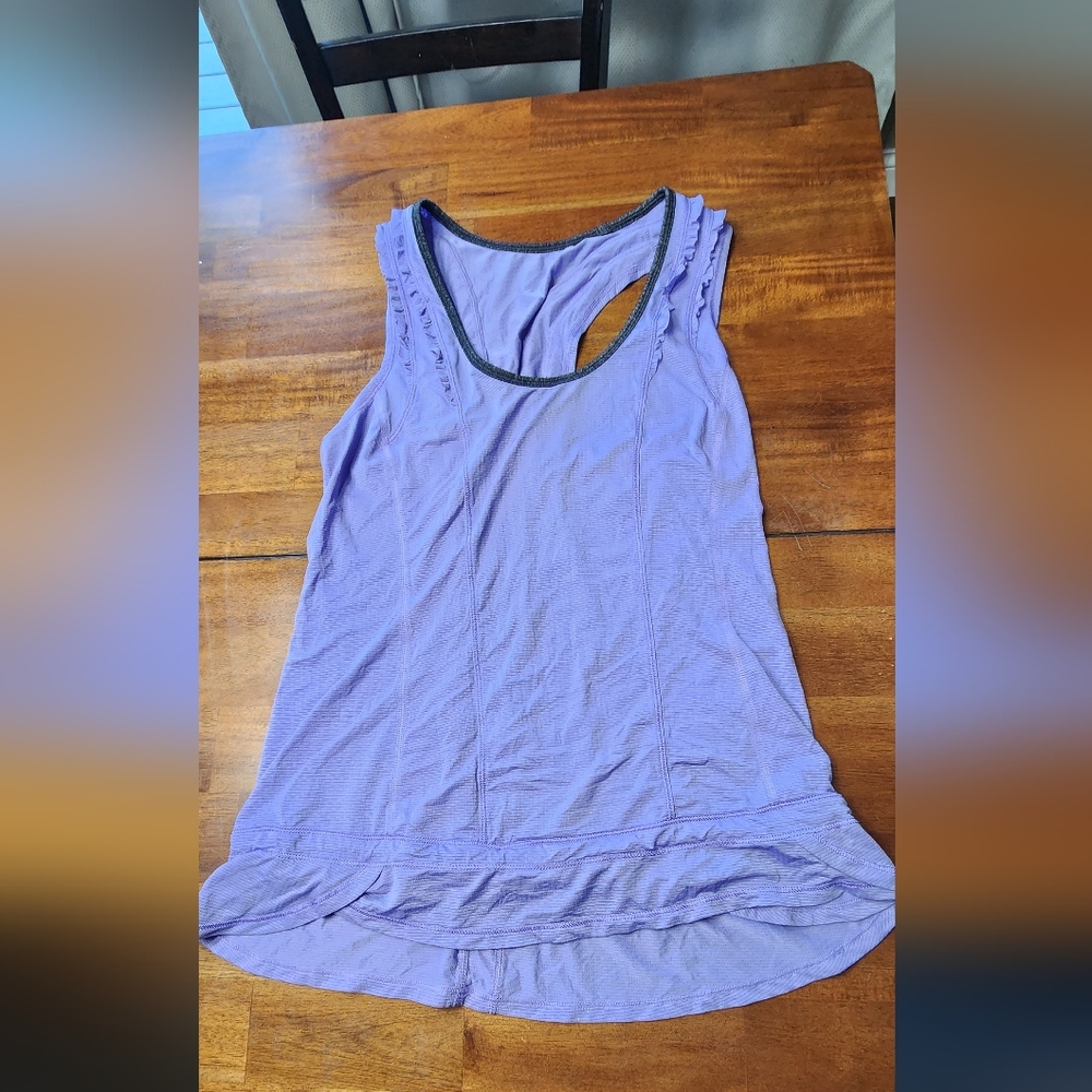 Lululemon purple clinched racerback tank top size 6 excellent used condition